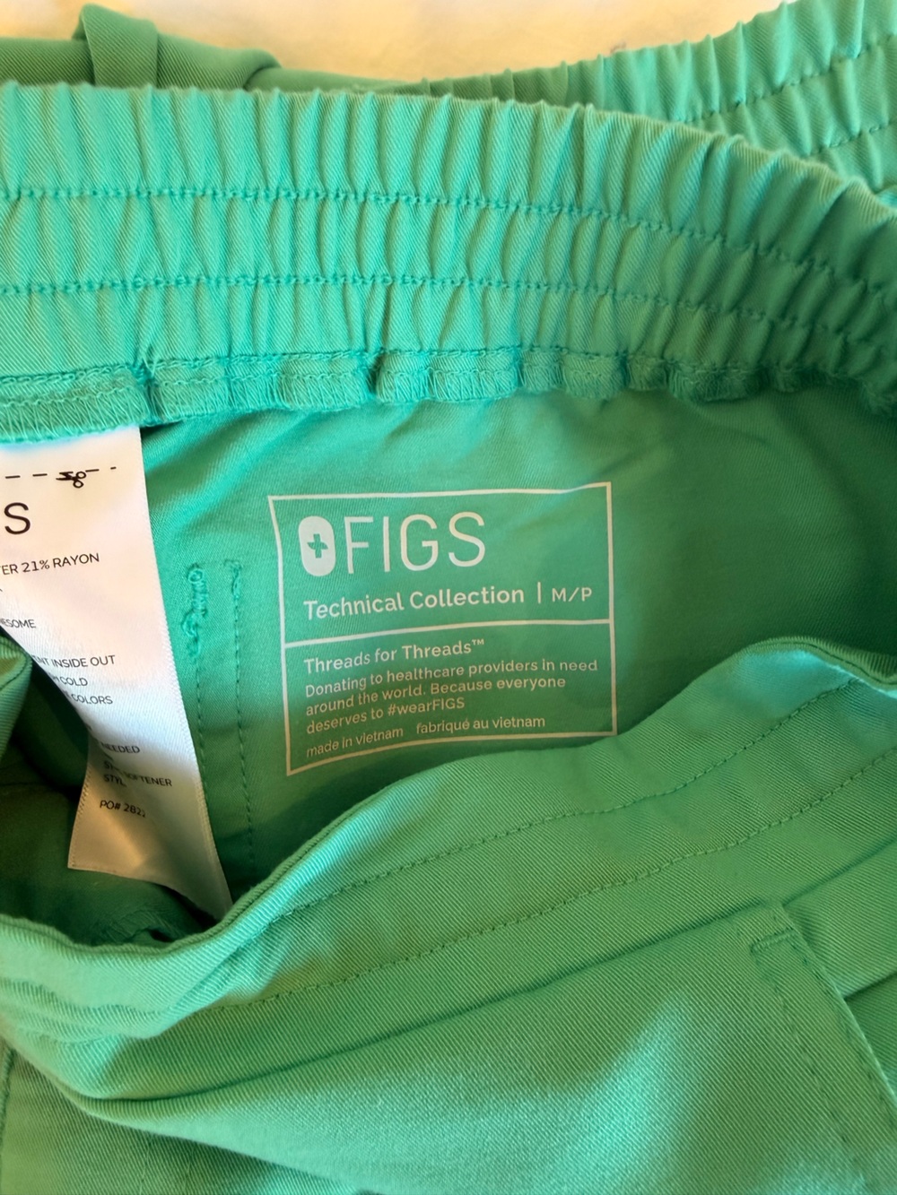 Figs Scrubs - Picture 2 of 3